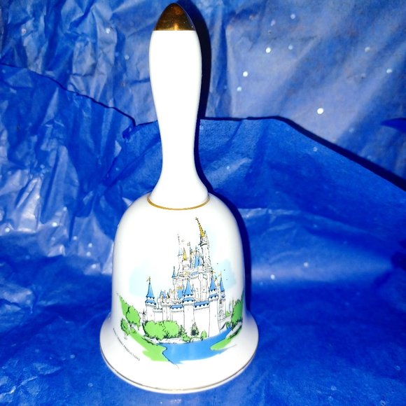 Vintage Walt Disney Productions Ceramic Bell Cinderella's Castle - Picture 1 of 3